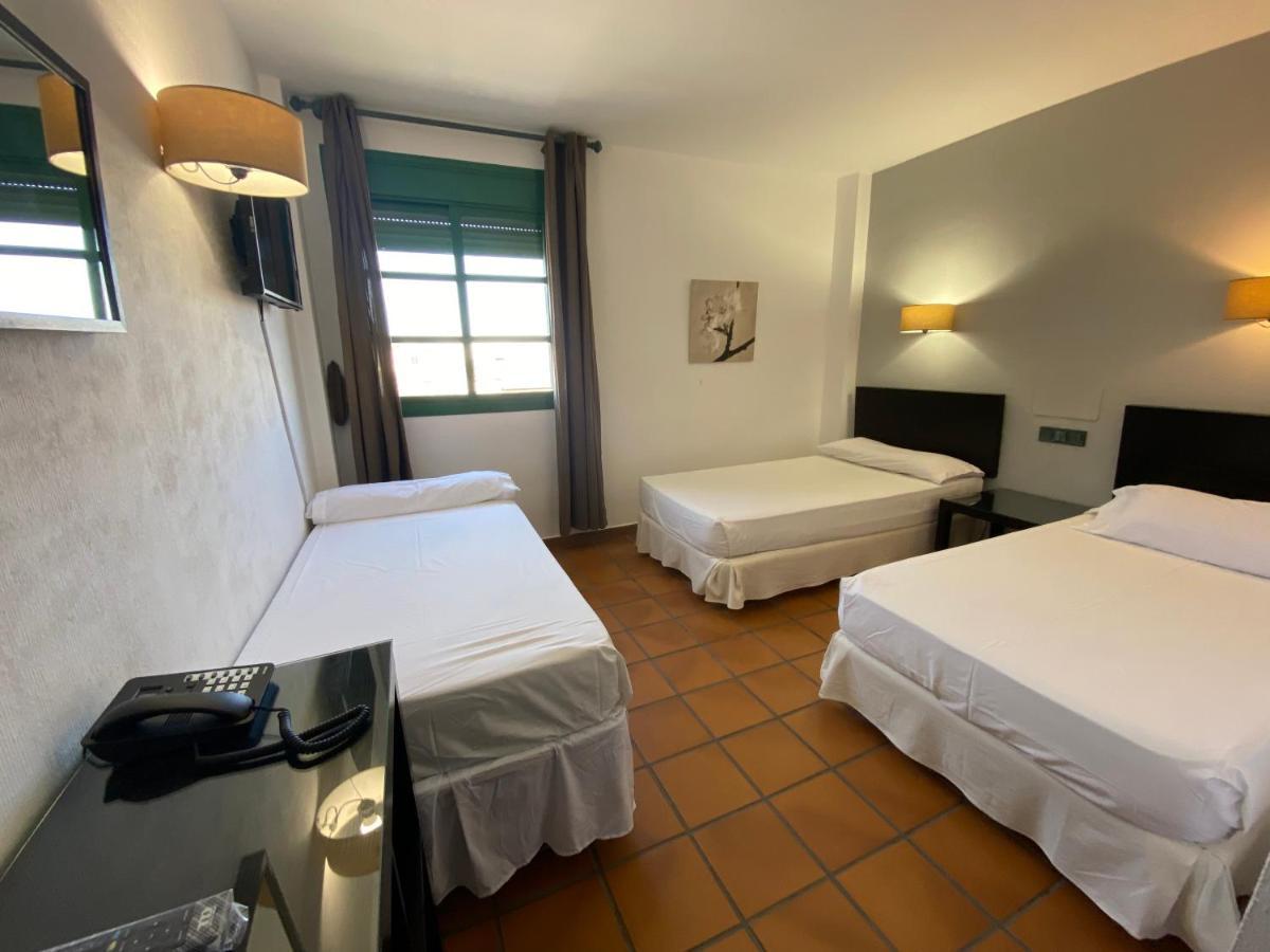 Hotel Almagro Bagian luar foto