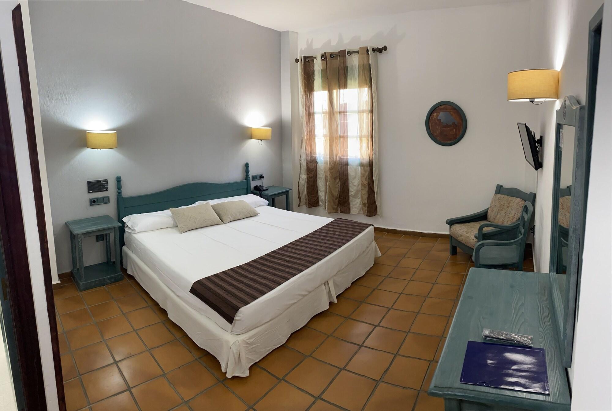 Hotel Almagro Bagian luar foto