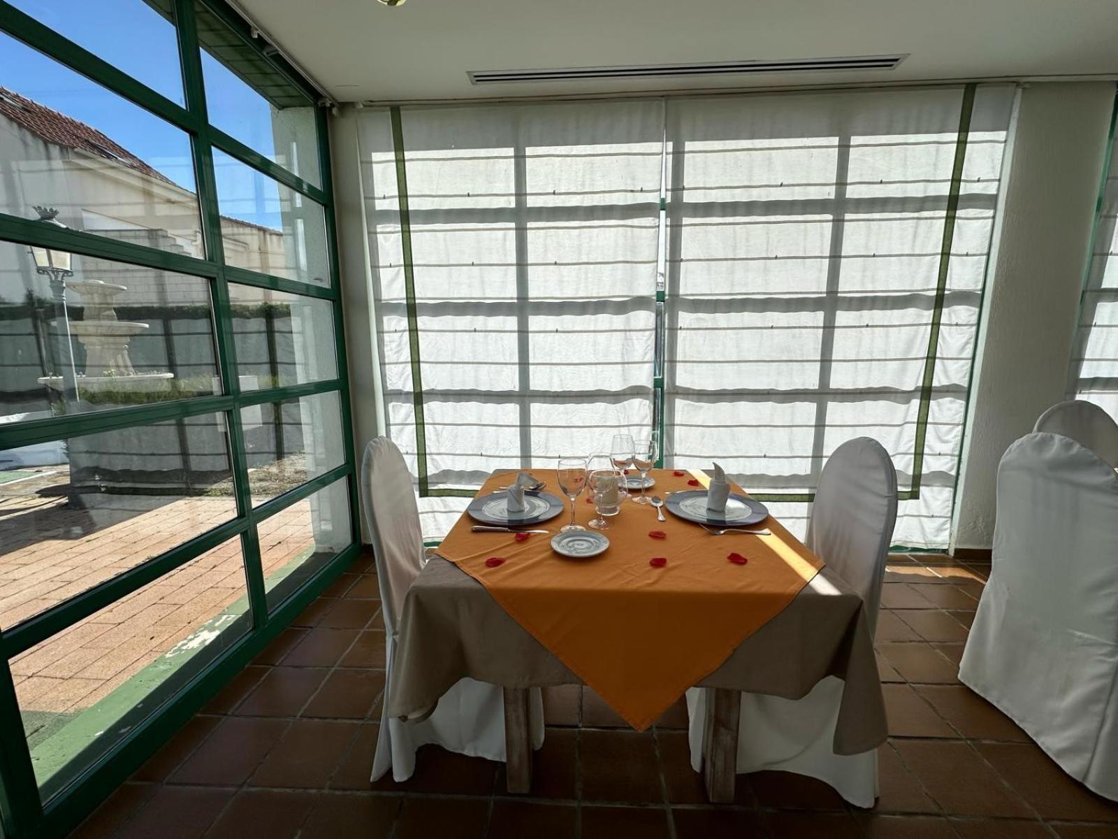 Hotel Almagro Bagian luar foto