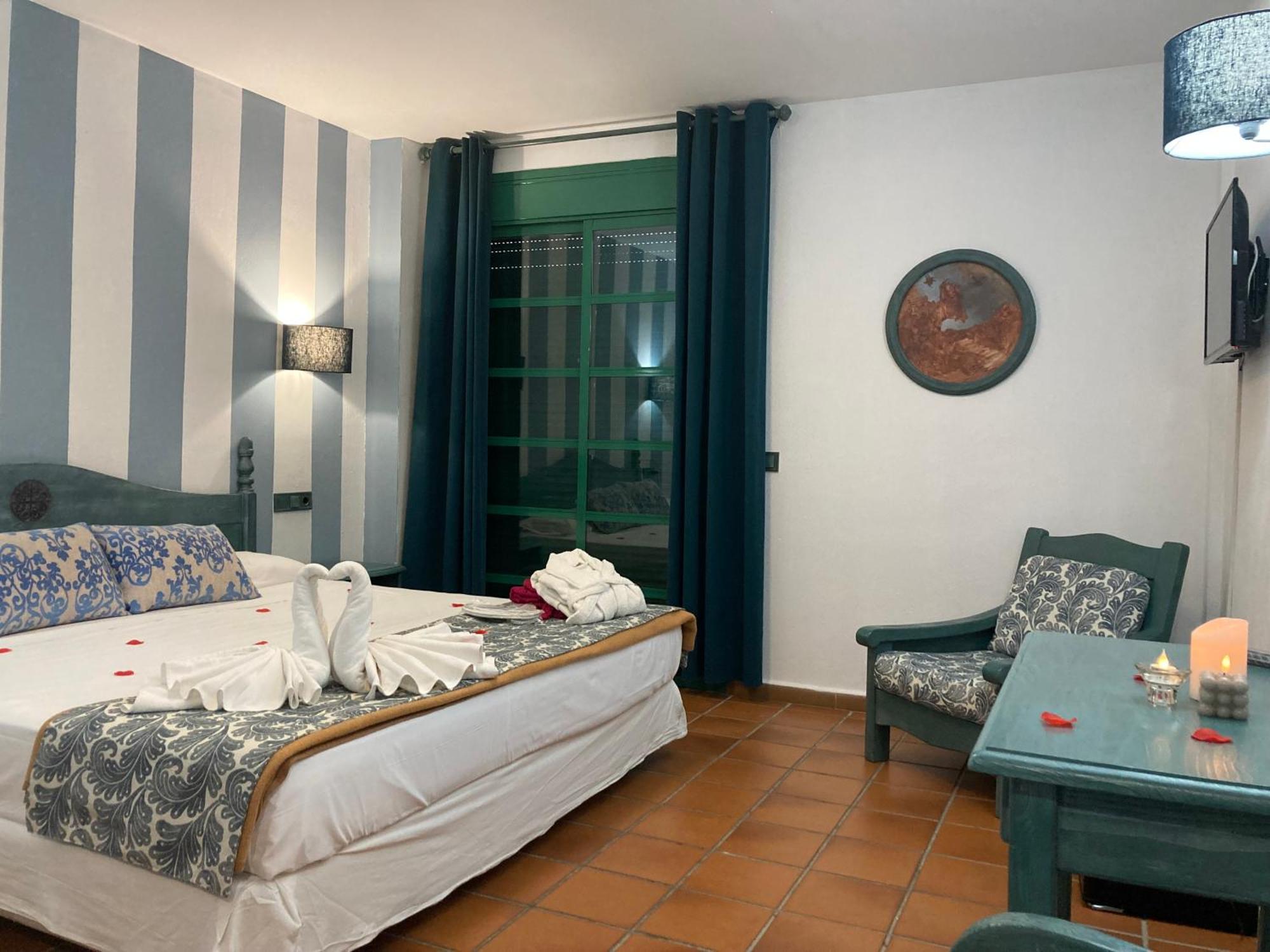 Hotel Almagro Bagian luar foto
